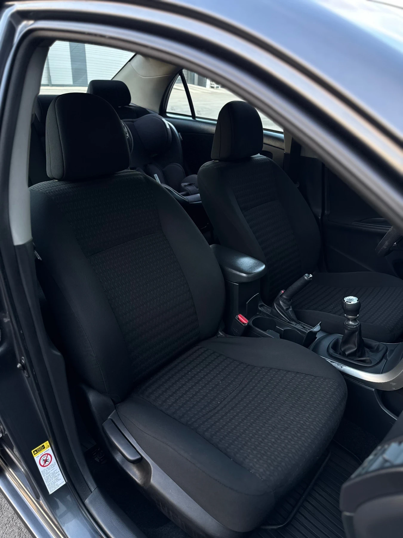 Toyota Corolla 2011 FACELIFT ����� ���� | Mobile.bg � ����������� 14