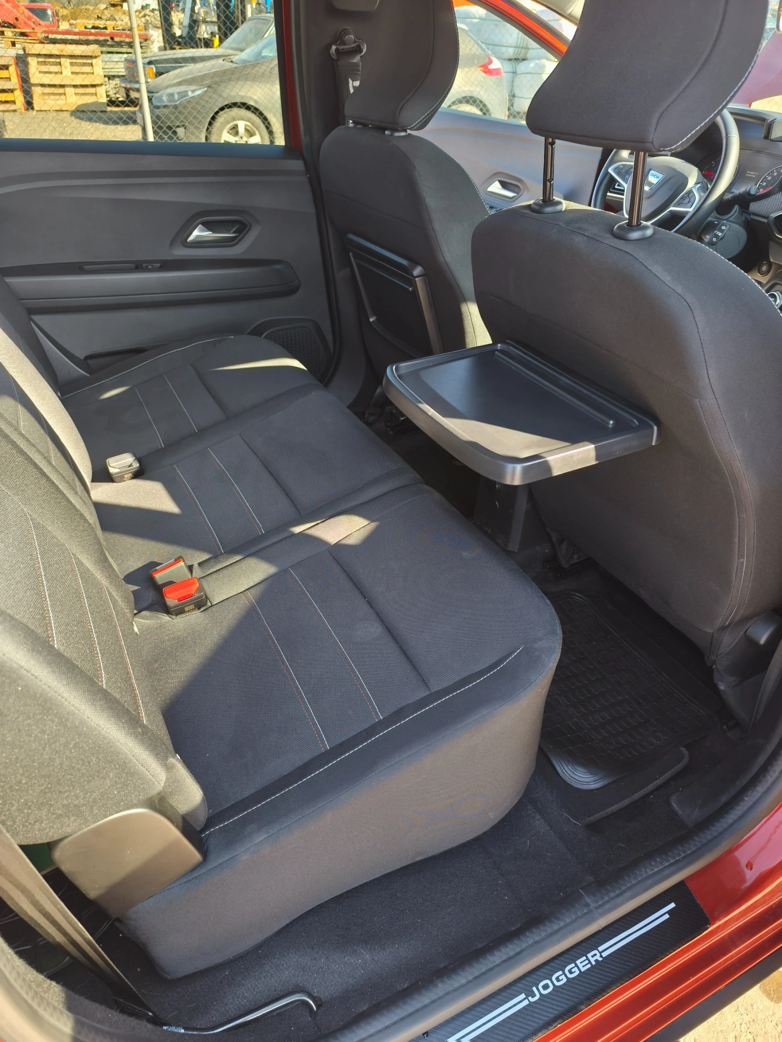 Dacia Jogger Extreme Eco-G 100 6+ 1, снимка 11 - Автомобили и джипове - 53936841