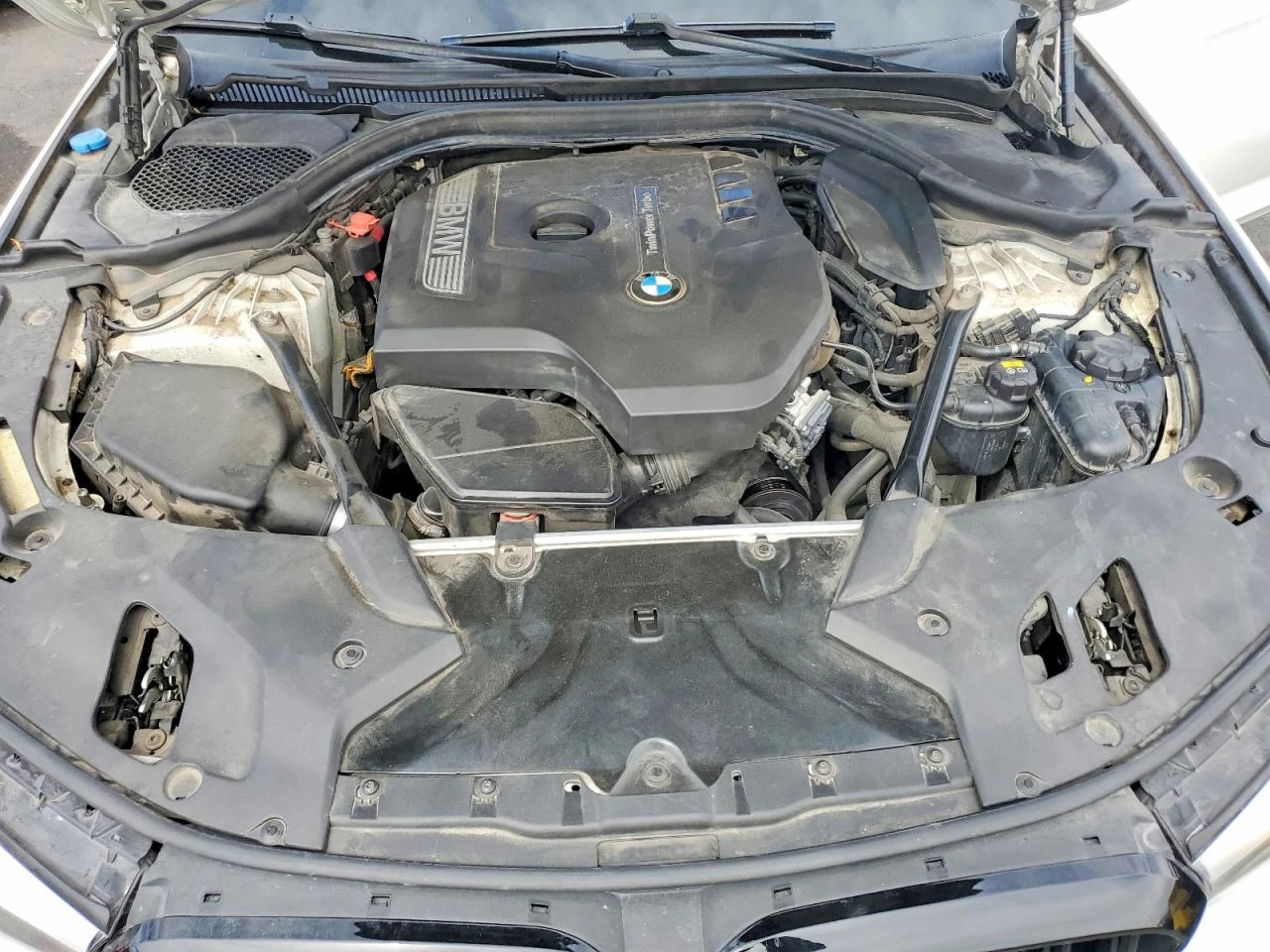 BMW 530 2.0l I, снимка 11 - Автомобили и джипове - 54416833