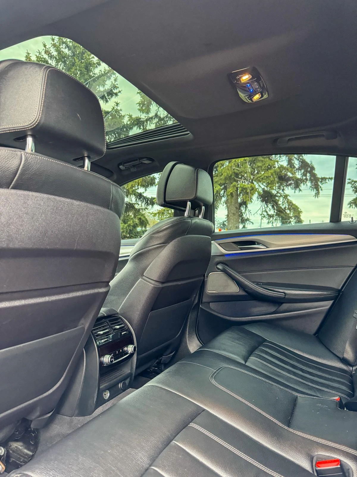 BMW 540 M package/Shadow Line/FULL ЕКСТРИ!, снимка 16 - Автомобили и джипове - 54526881