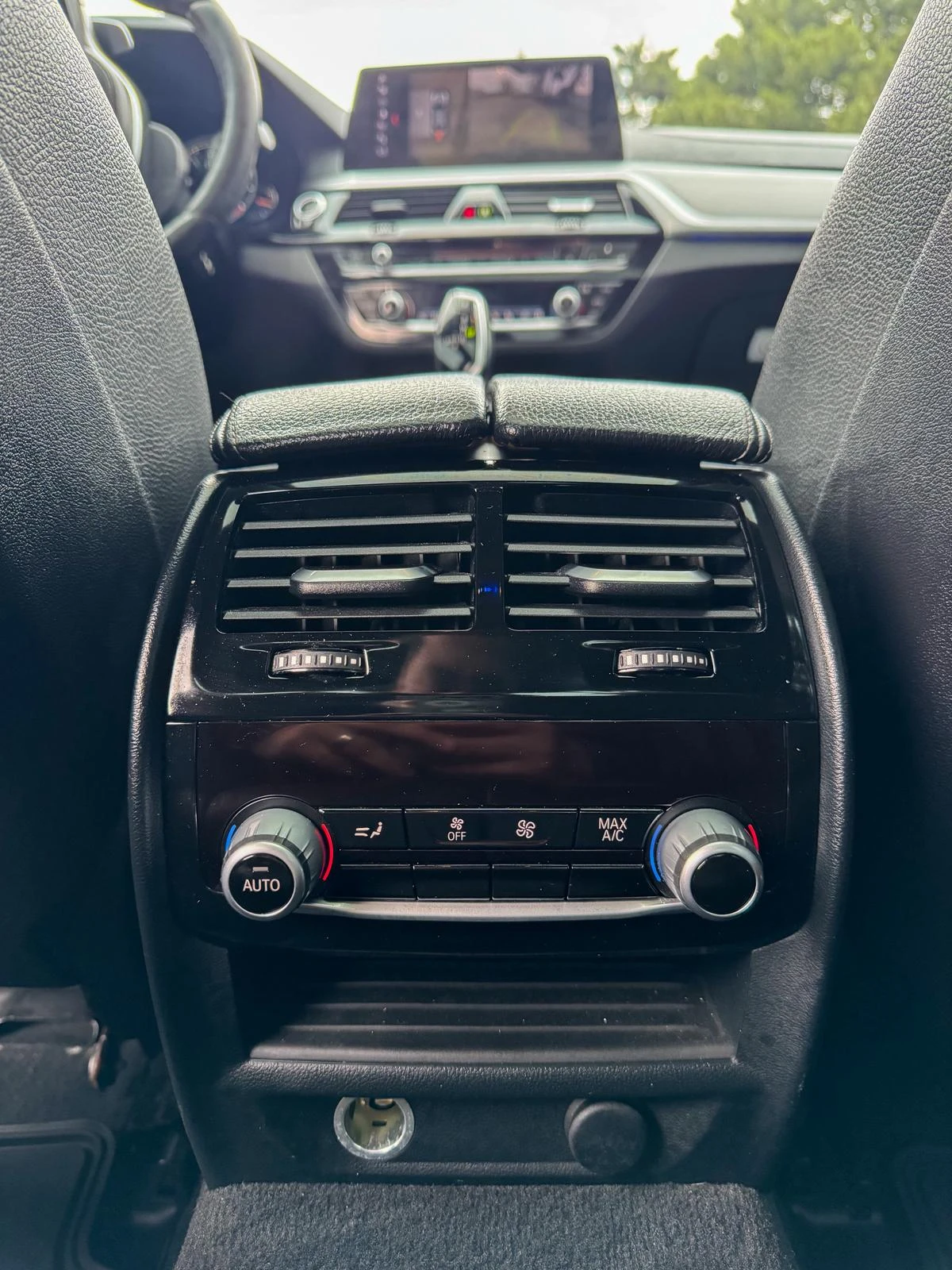 BMW 540 M package/Shadow Line/FULL ЕКСТРИ!, снимка 10 - Автомобили и джипове - 54526881
