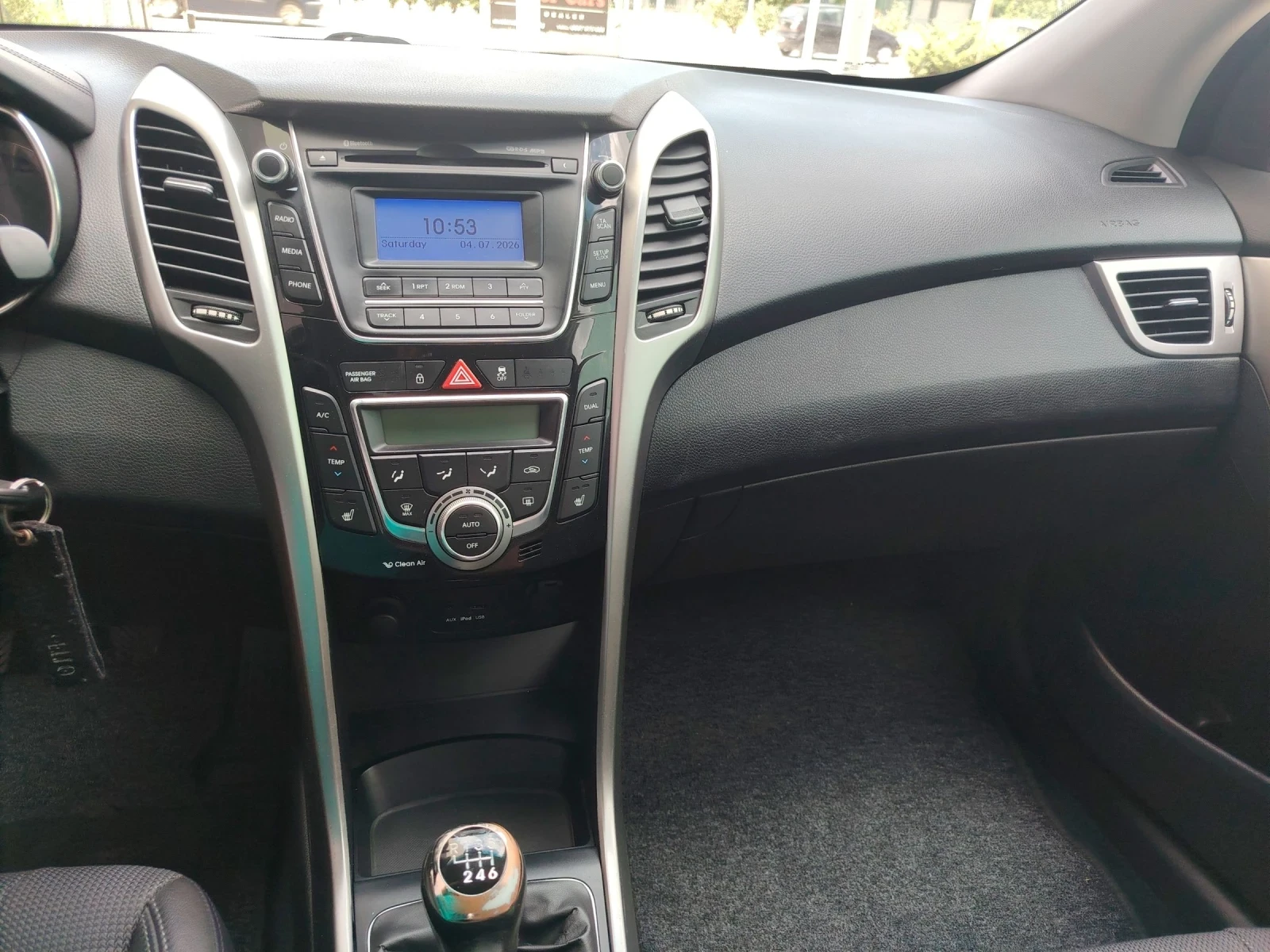 Hyundai I30 1.6i, снимка 6 - Автомобили и джипове - 55153033