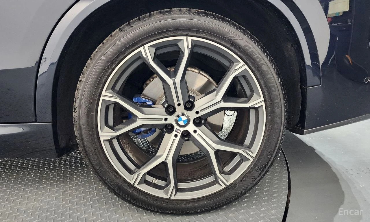 BMW X5M ОБДУХВАНЕ * ДИСТРОНИК * HEAD-UP * H/K * , снимка 7 - Автомобили и джипове - 55189090