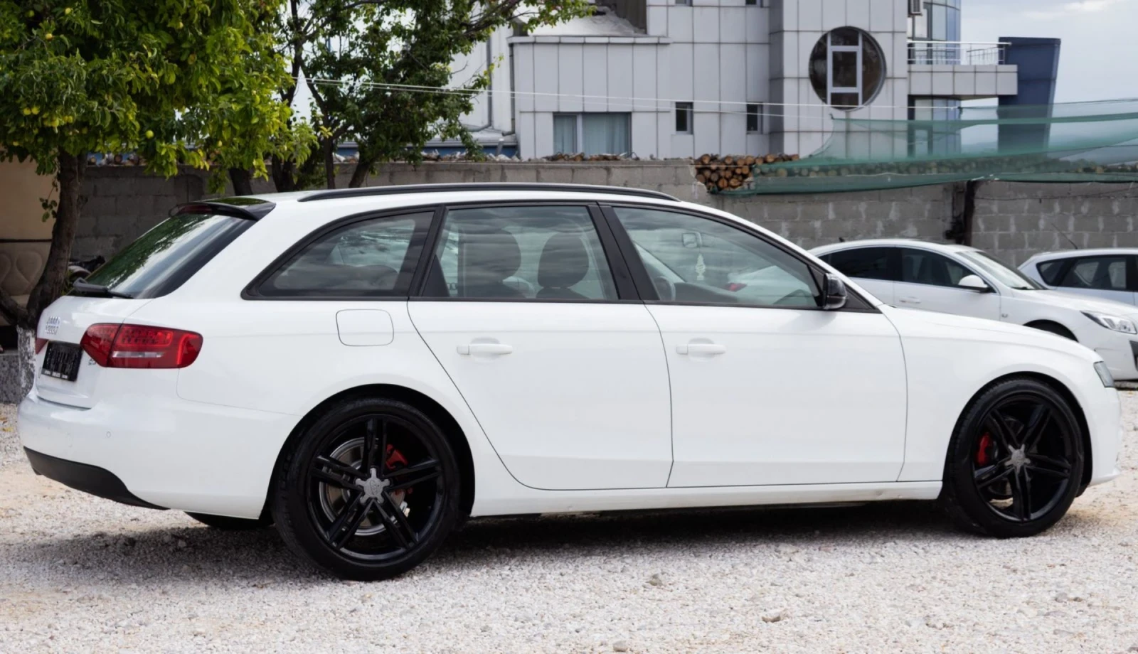 Audi A4 2.0tdi 143kc. 6ck. Pano led, снимка 4 - Автомобили и джипове - 55423381