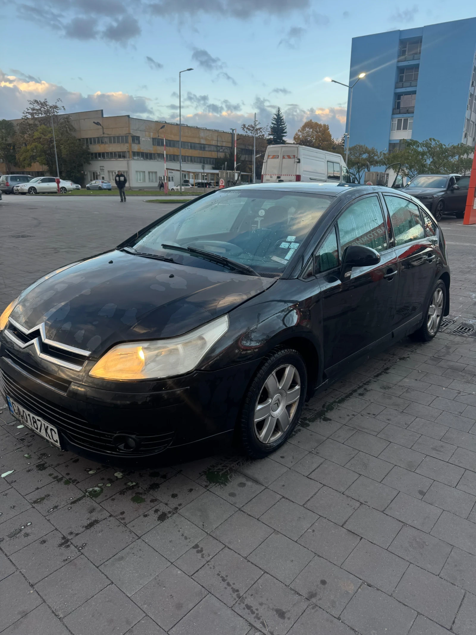 Citroen C4 1.6 HDI, снимка 2 - Автомобили и джипове - 56683317