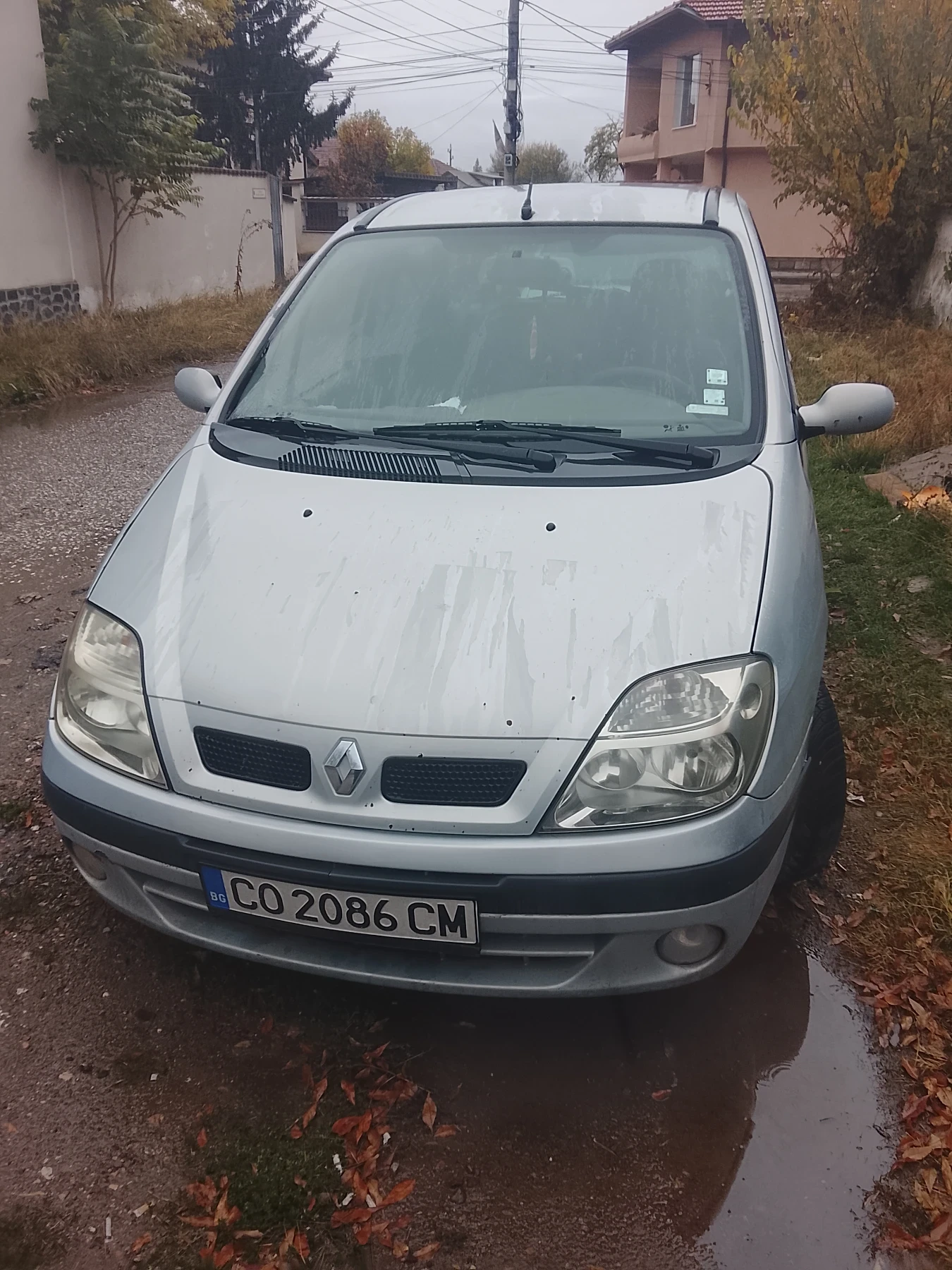 Renault Scenic, снимка 2 - Автомобили и джипове - 56748210