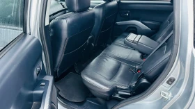 Peugeot 4007 2.2hdi-156kc-4x4-7места-Италия нави, снимка 8