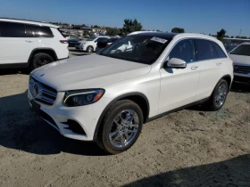  Mercedes-Benz GLC 30...