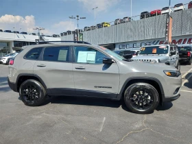 Jeep Cherokee Altitude Lux * CARFAX* * АВТО КРЕДИТ* , снимка 2