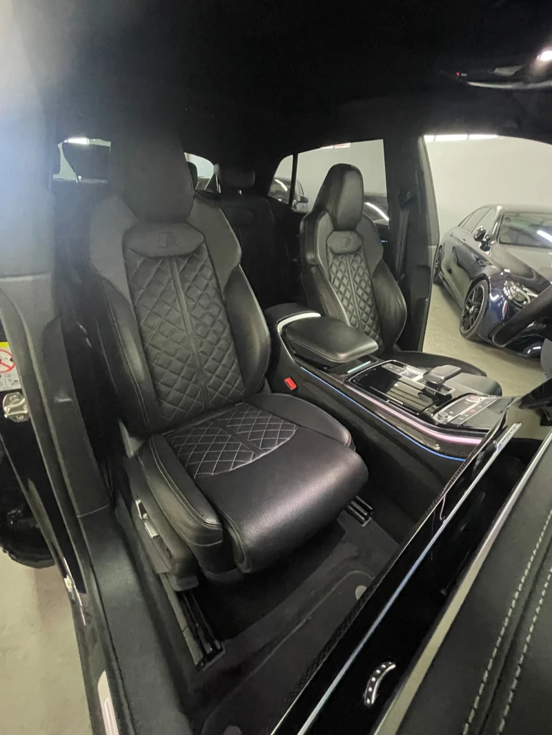 Audi SQ8 B&O /CARBON/, снимка 13 - Автомобили и джипове - 42598312