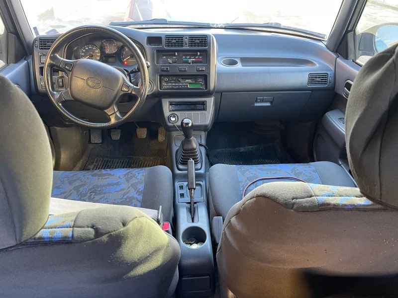 Toyota Rav4 2.0, снимка 6 - Автомобили и джипове - 46567401