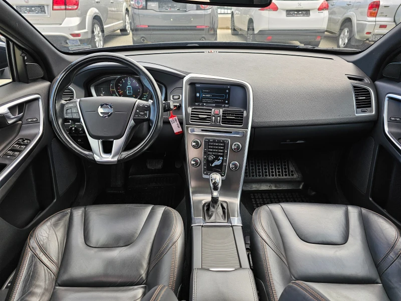 Volvo XC60 3.0 T6 Бензин, 306 к.с., Platinium, Панорама!, снимка 6 - Автомобили и джипове - 50110157