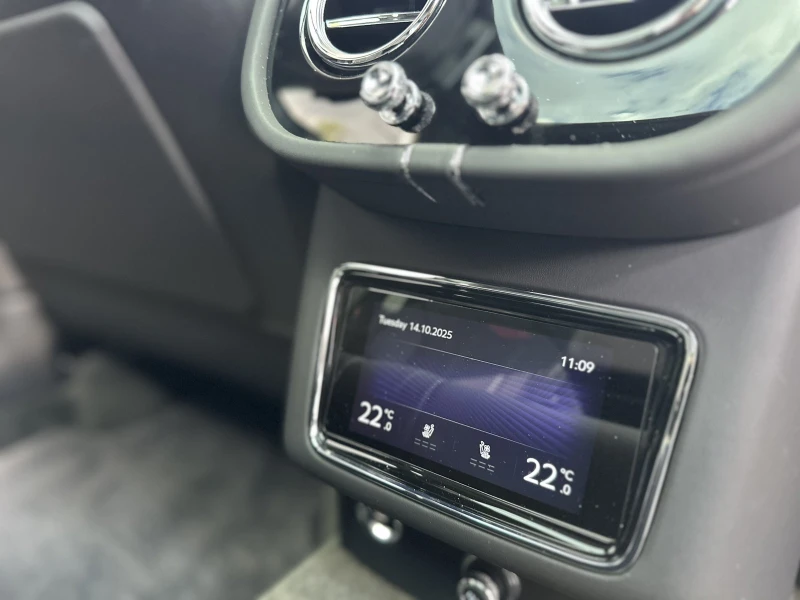 Bentley Bentayga S / TV/PANO/360 CAMERA/ , снимка 17 - Автомобили и джипове - 52169545