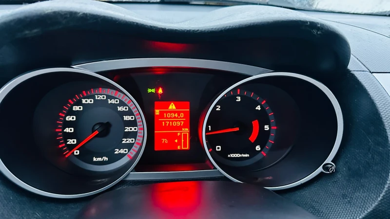 Peugeot 4007 2.2hdi-156kc-4x4-7места-Италия навигация, снимка 14 - Автомобили и джипове - 52565537