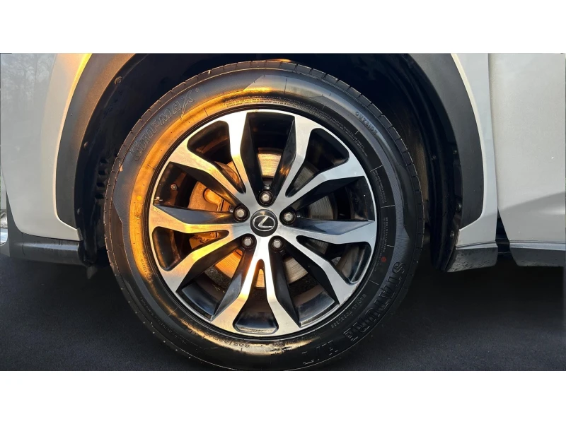 Lexus NX 300 Месечна вноска от 854 лв., снимка 15 - Автомобили и джипове - 52653884