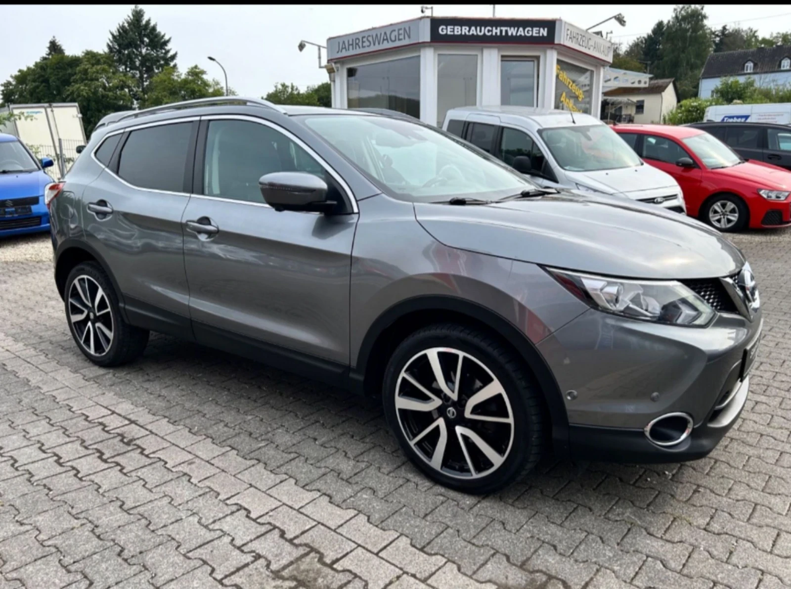 Nissan Qashqai Pano/camera/Кожа/Automatic - изображение 2