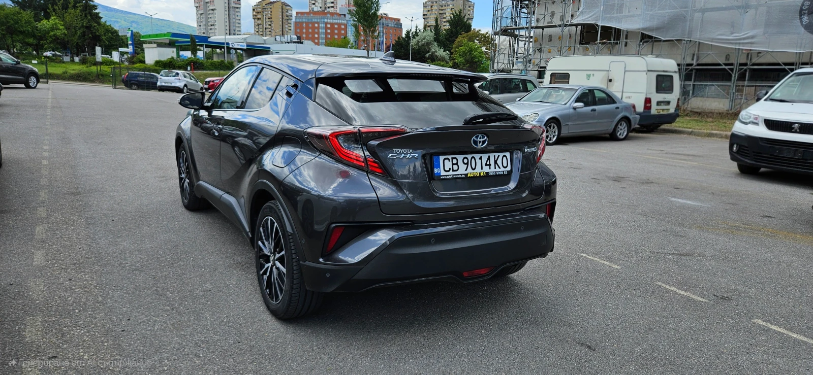 Toyota C-HR 1.8 Hybrid E-CVT Lounge - изображение 8