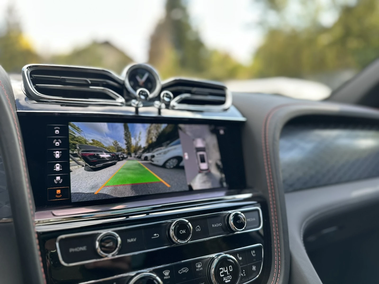 Bentley Bentayga S / TV/PANO/360 CAMERA/  | Mobile.bg — изображение 12