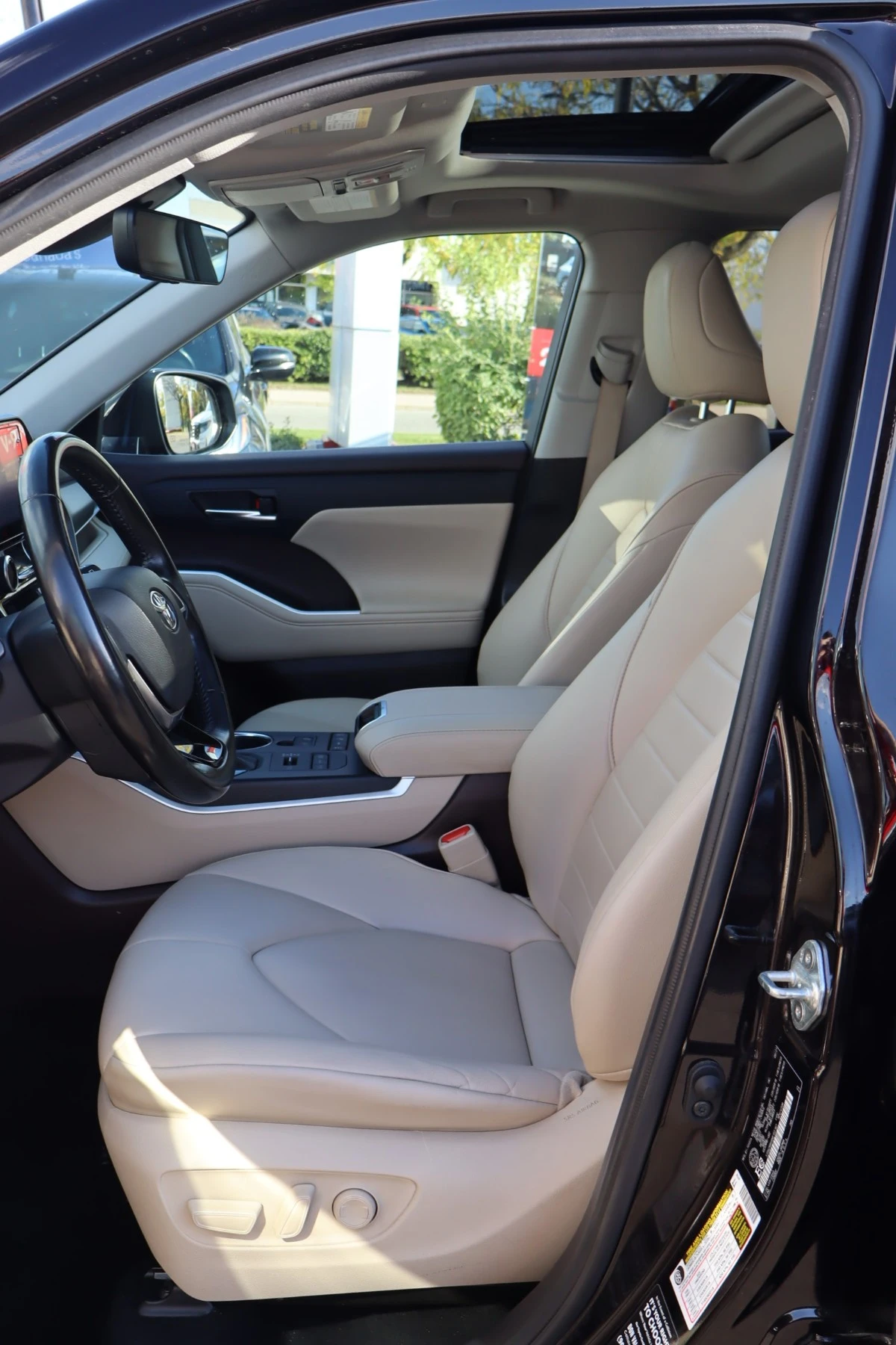 Toyota Highlander  XLE 4dr All-Wheel Drive | Mobile.bg   9