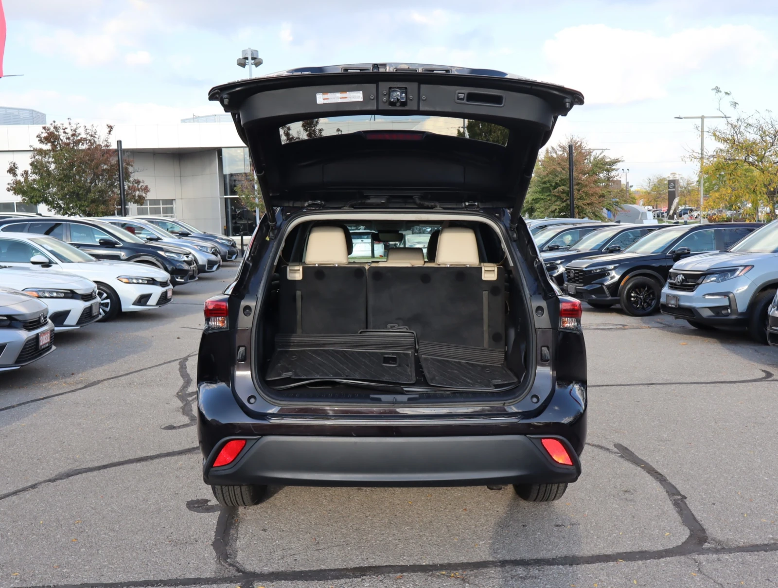 Toyota Highlander  XLE 4dr All-Wheel Drive | Mobile.bg   16