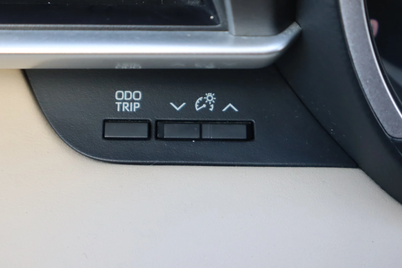 Toyota Highlander  XLE 4dr All-Wheel Drive | Mobile.bg   13