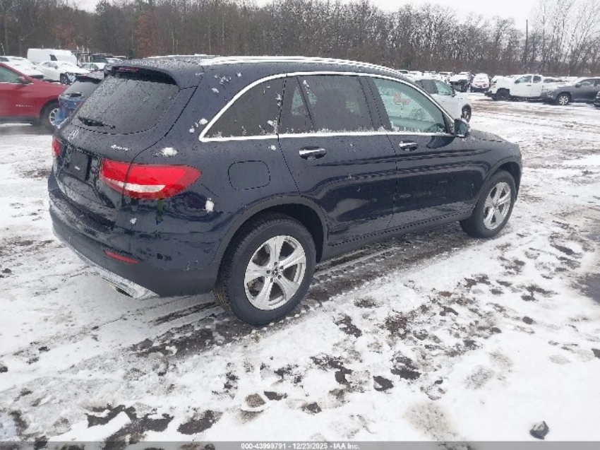 Mercedes-Benz GLC 300 4MATIC* ПОДГРЕВ* PANO* CARPLAY - изображение 6