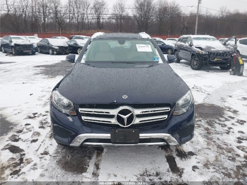 Mercedes-Benz GLC 300 4MATIC* ПОДГРЕВ* PANO* CARPLAY - изображение 2