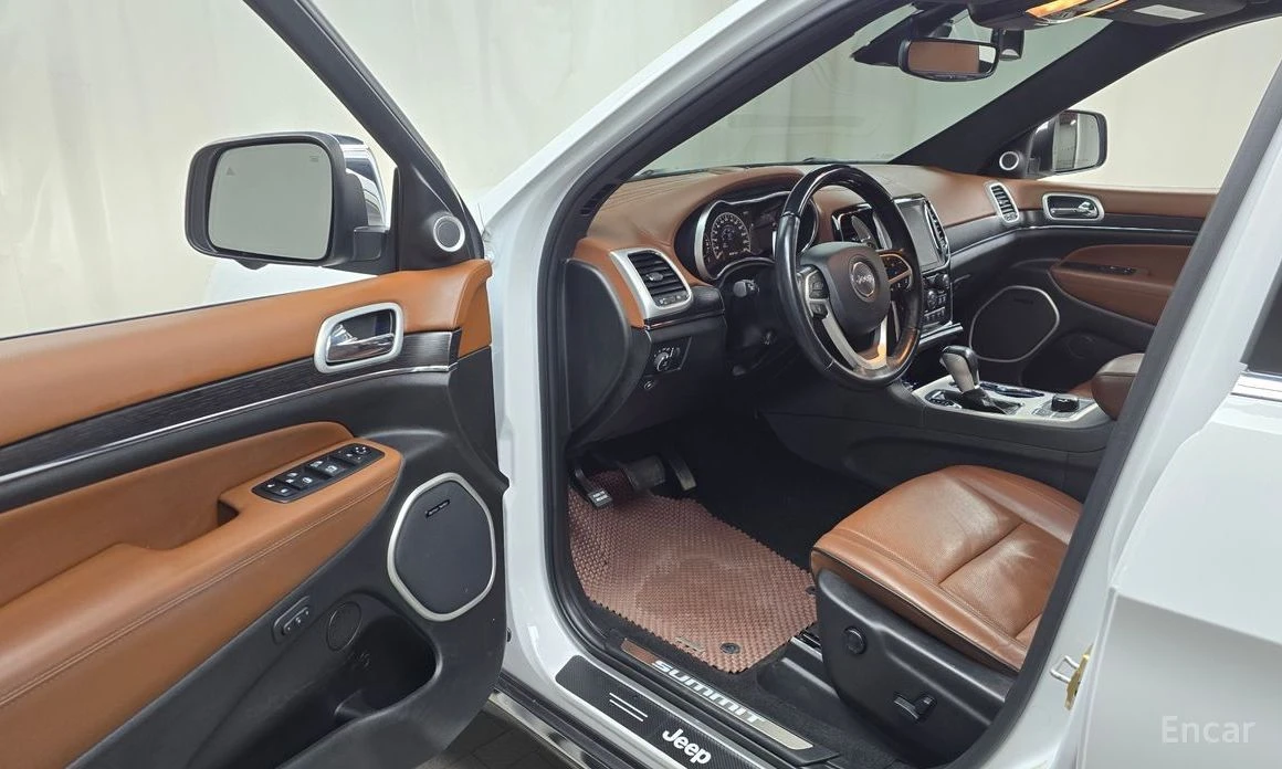 Jeep Grand cherokee, снимка 10 - Автомобили и джипове - 53974895