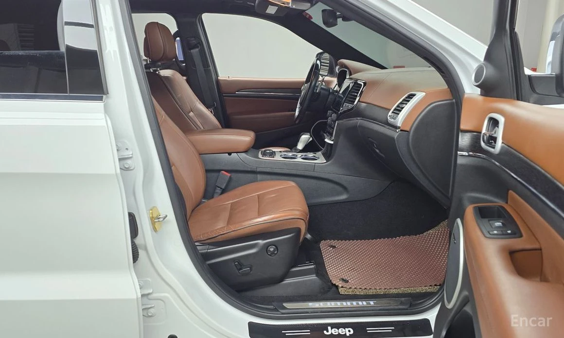 Jeep Grand cherokee, снимка 11 - Автомобили и джипове - 53974895