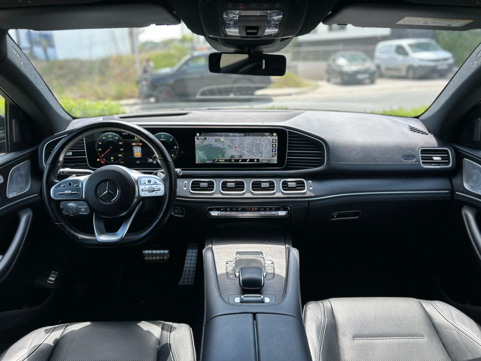 Mercedes-Benz GLE 350 350* 4Matic* Burmester* Headup, снимка 11 - Автомобили и джипове - 54621150