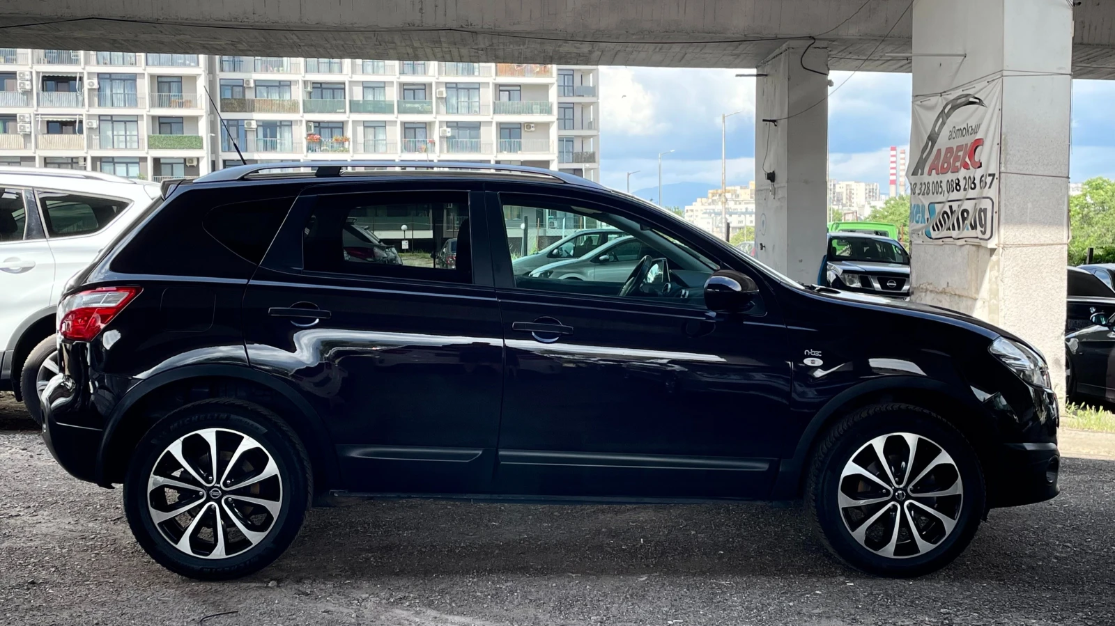 Nissan Qashqai N-TEC, снимка 4 - Автомобили и джипове - 54890240