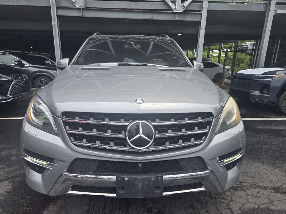 Mercedes-Benz ML 350 BlueTEC/ПОДГРЕВИ/360 КАМЕРИ/ПАНОРАМА, снимка 2 - Автомобили и джипове - 55252211