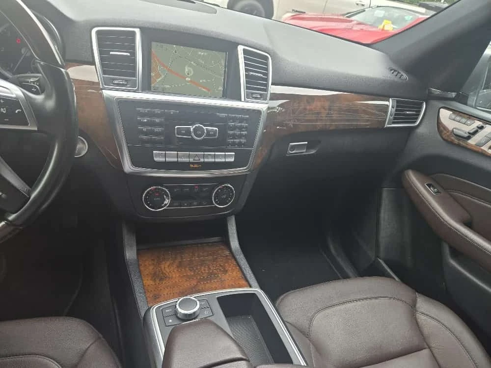 Mercedes-Benz ML 350 BlueTEC/ПОДГРЕВИ/360 КАМЕРИ/ПАНОРАМА, снимка 12 - Автомобили и джипове - 55252211