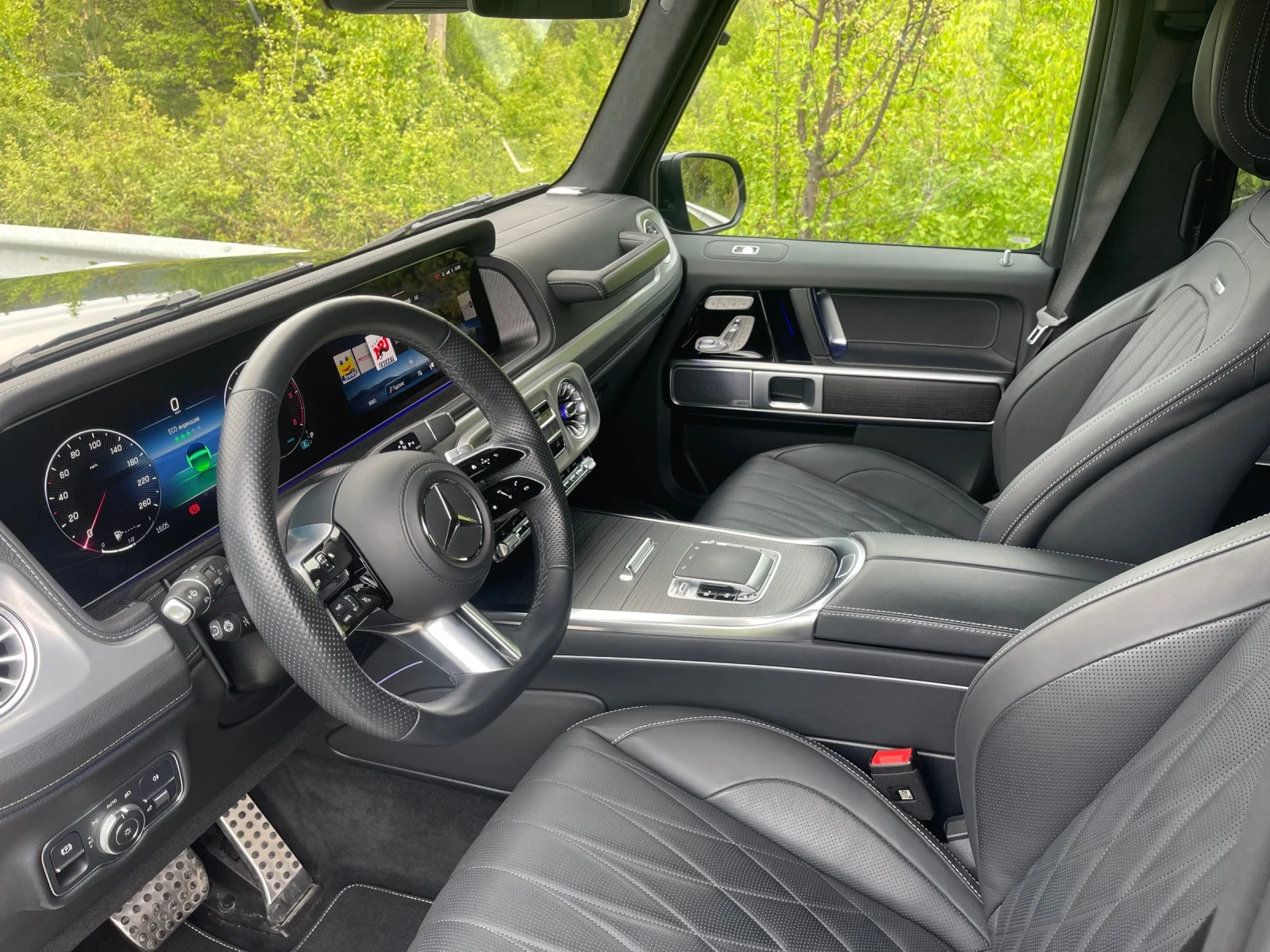 Mercedes-Benz G 63 AMG 450 Diesel * 6.3 OPTIC* 22* KEYLESS* 360CAM, снимка 6 - Автомобили и джипове - 55742707