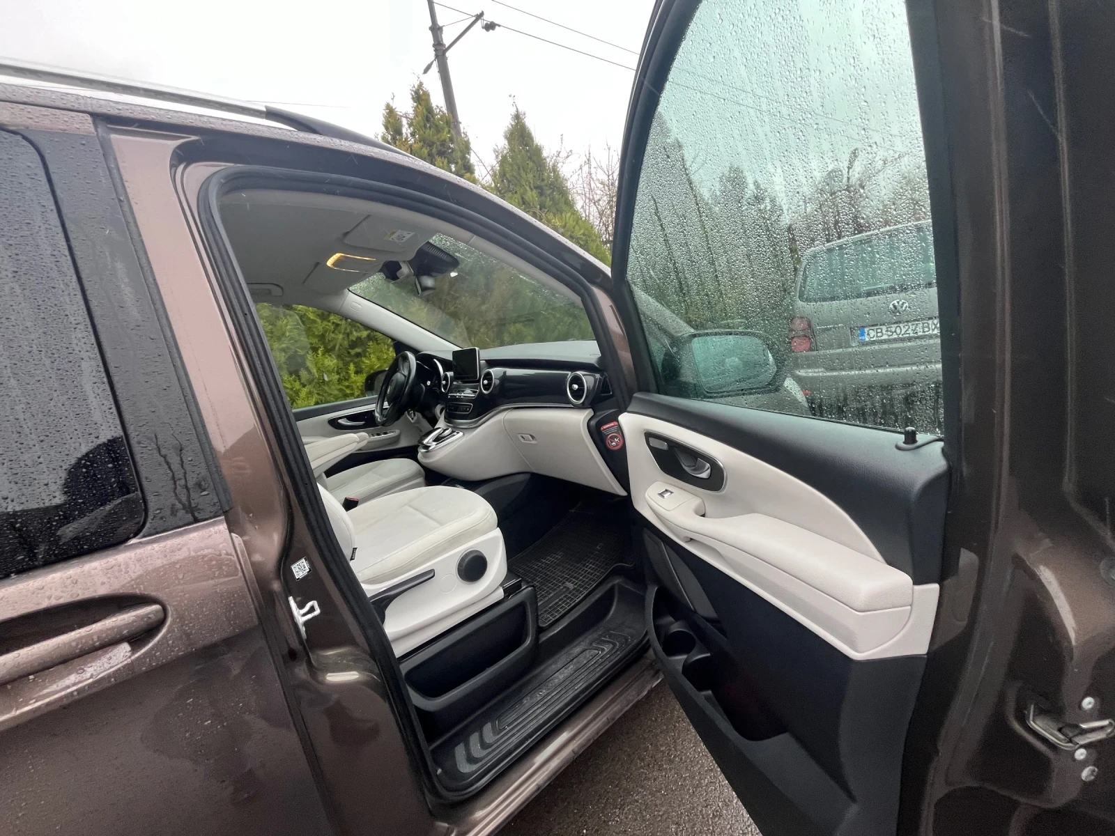 Mercedes-Benz V 220, снимка 10 - Бусове и автобуси - 54058358