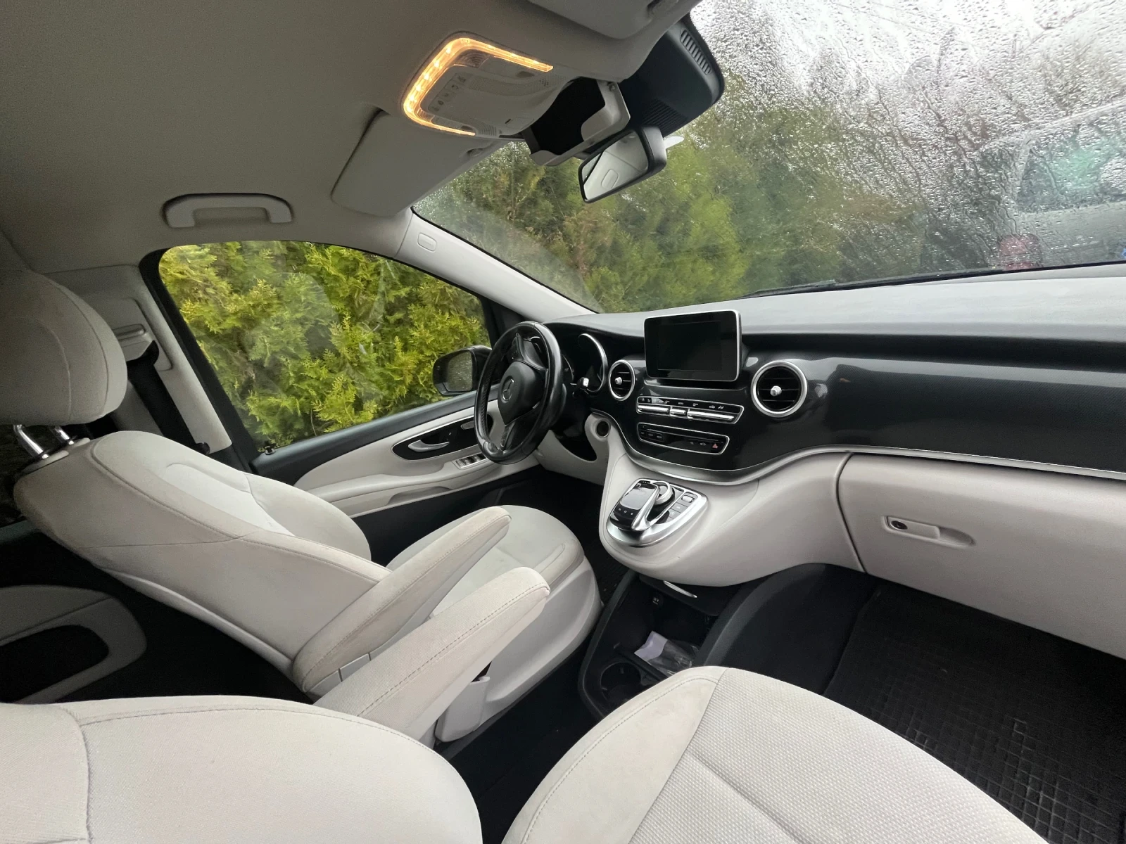 Mercedes-Benz V 220, снимка 7 - Бусове и автобуси - 54058358