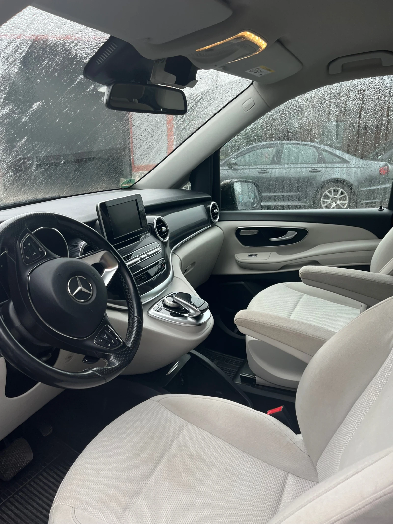 Mercedes-Benz V 220, снимка 3 - Бусове и автобуси - 54058358