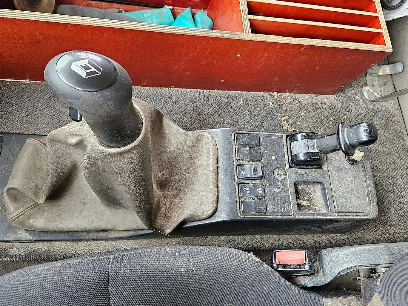 Renault Premium  Premium 320, снимка 13 - Камиони - 53931252