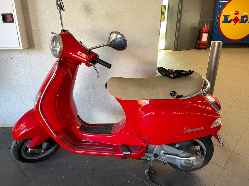 Vespa 125, снимка 1 - Мотоциклети и мототехника - 49098358