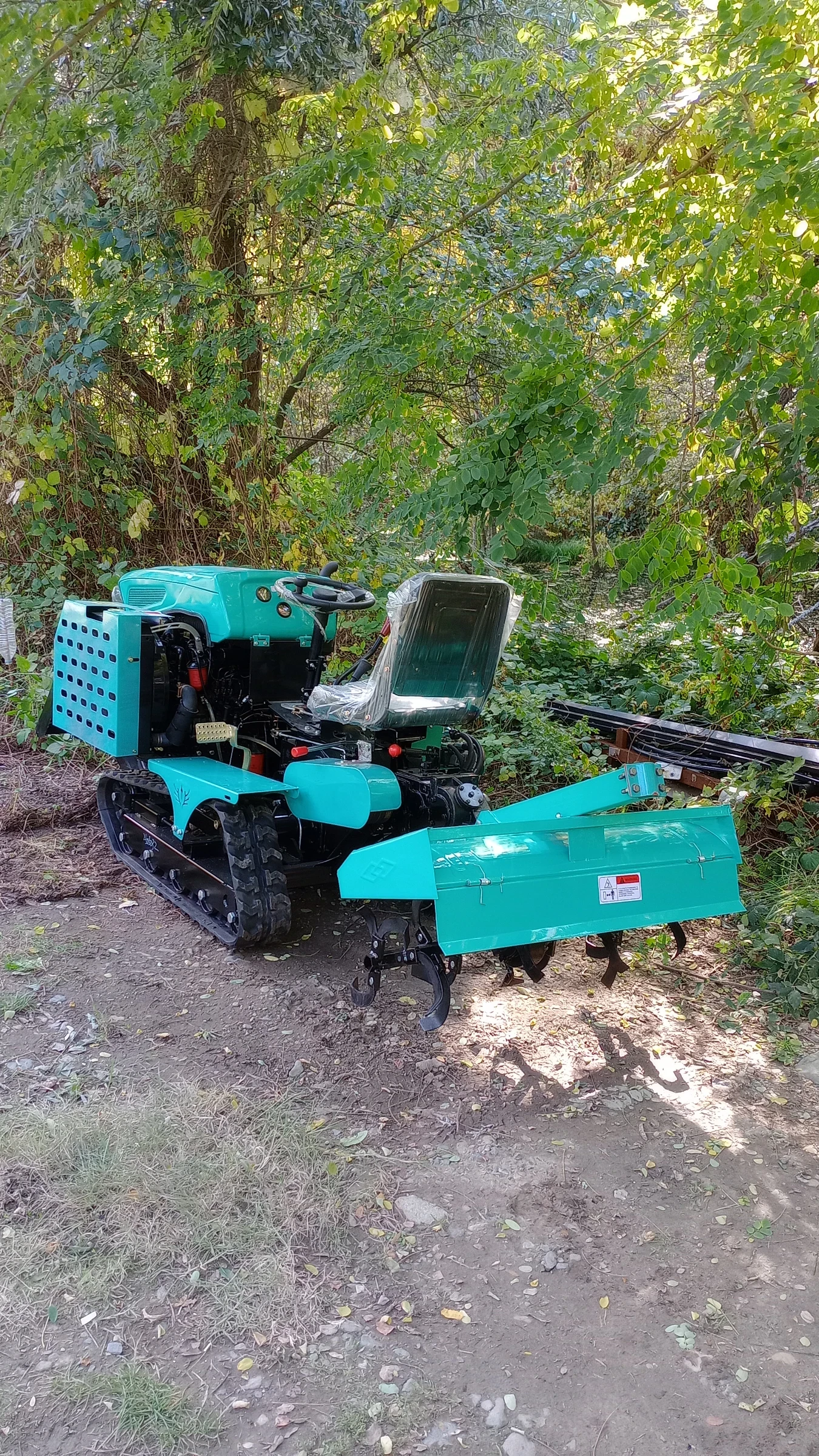 Трактор Друга марка JY-35 3-цилиндров двигател с водно охлаждане  - изображение 2