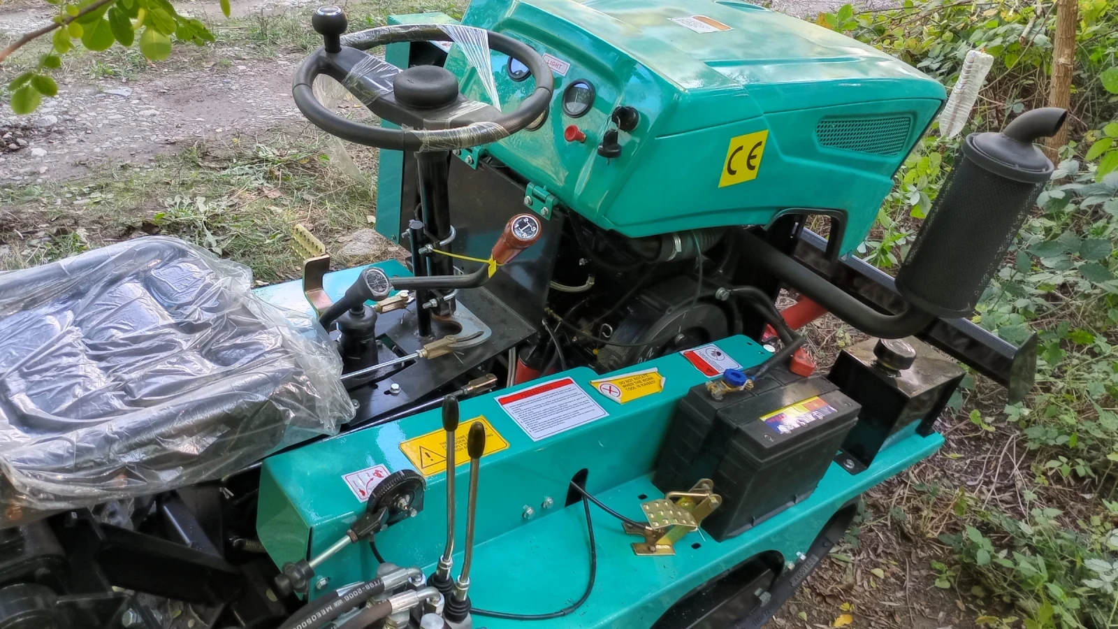 Трактор Друга марка JY-35 3-цилиндров двигател с водно охлаждане  - изображение 3