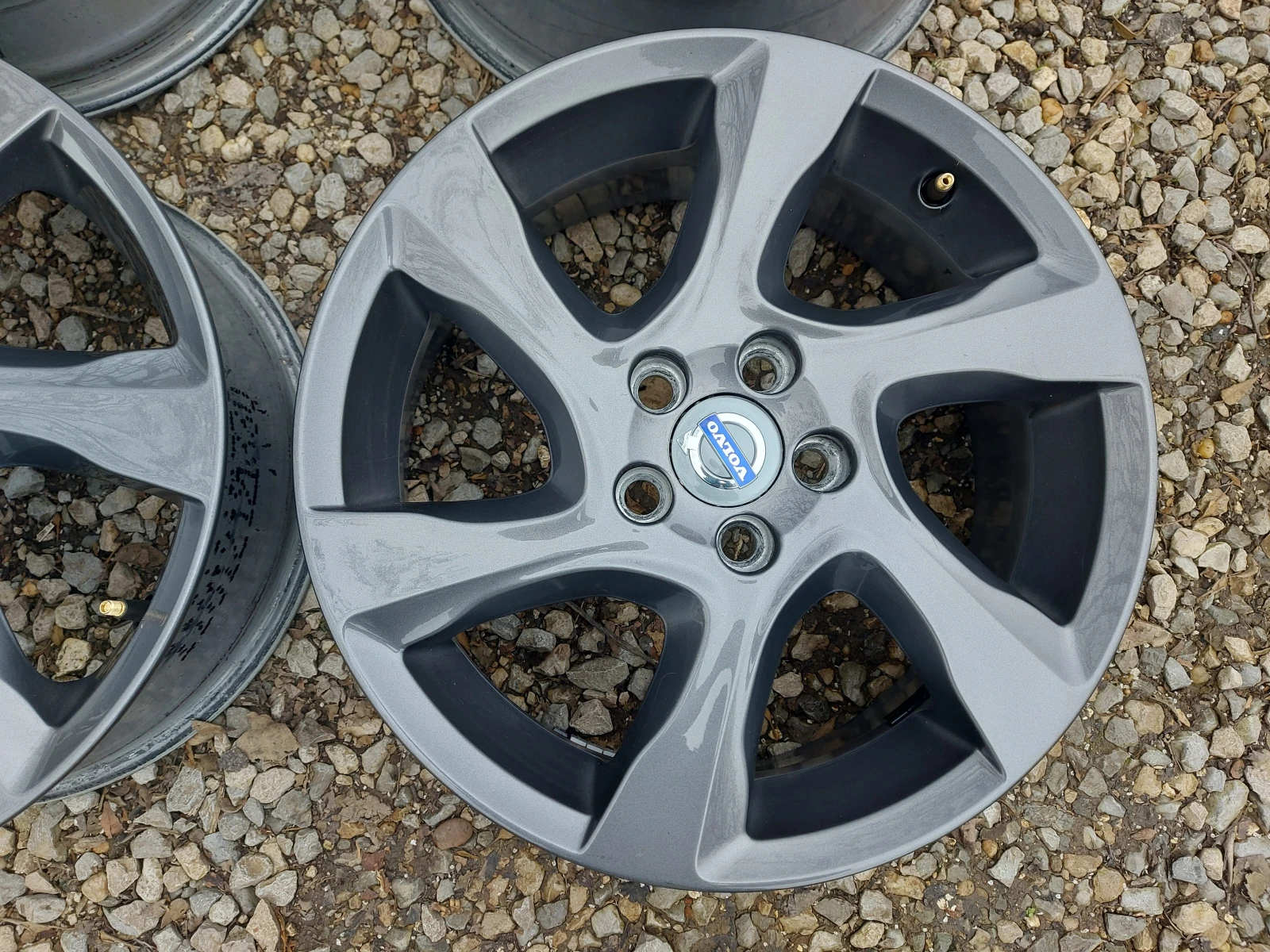 ������ �� Volvo | Mobile.bg � ����������� 3