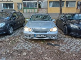 Mercedes-Benz C 220, снимка 16