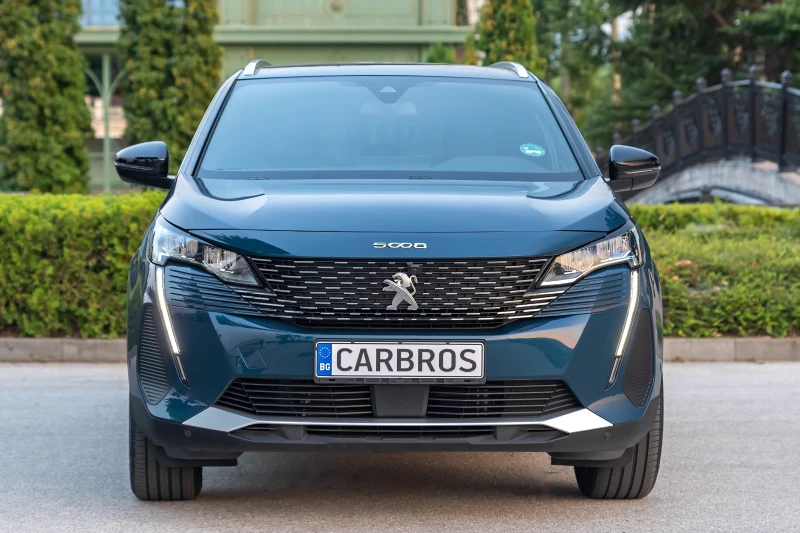 Peugeot 5008 GT 2024 бензин хибрид само на 8500км НАЛИЧНА, снимка 2 - Автомобили и джипове - 46476196