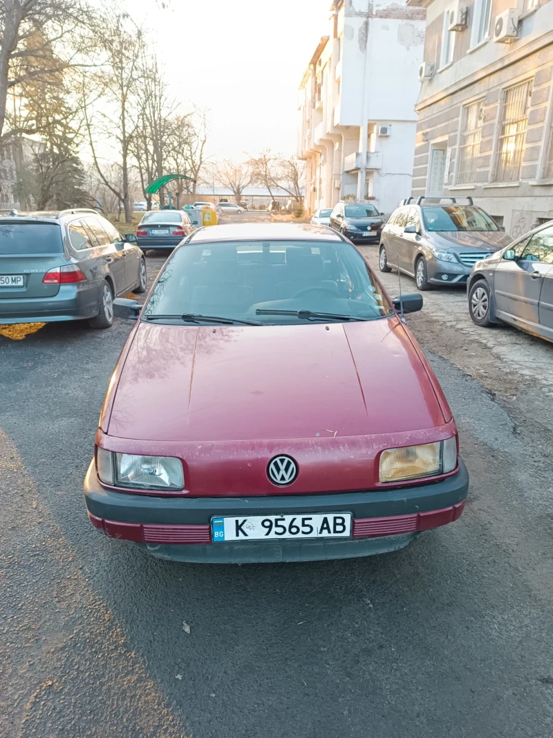 VW Passat, снимка 1 - Автомобили и джипове - 48522242