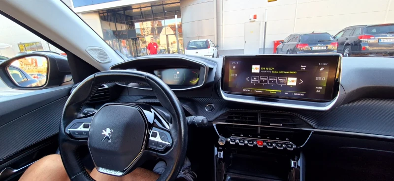 Peugeot 2008 Allure , снимка 2 - Автомобили и джипове - 51706216