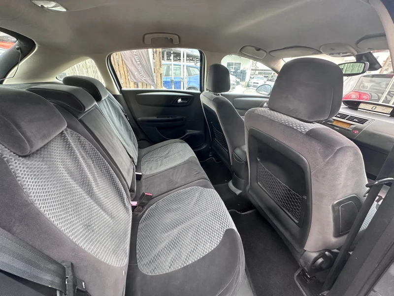Citroen C4 1.4i - РЕАЛНИ КИЛОМЕТРИ - УНИКАТ, снимка 14 - Автомобили и джипове - 53095241