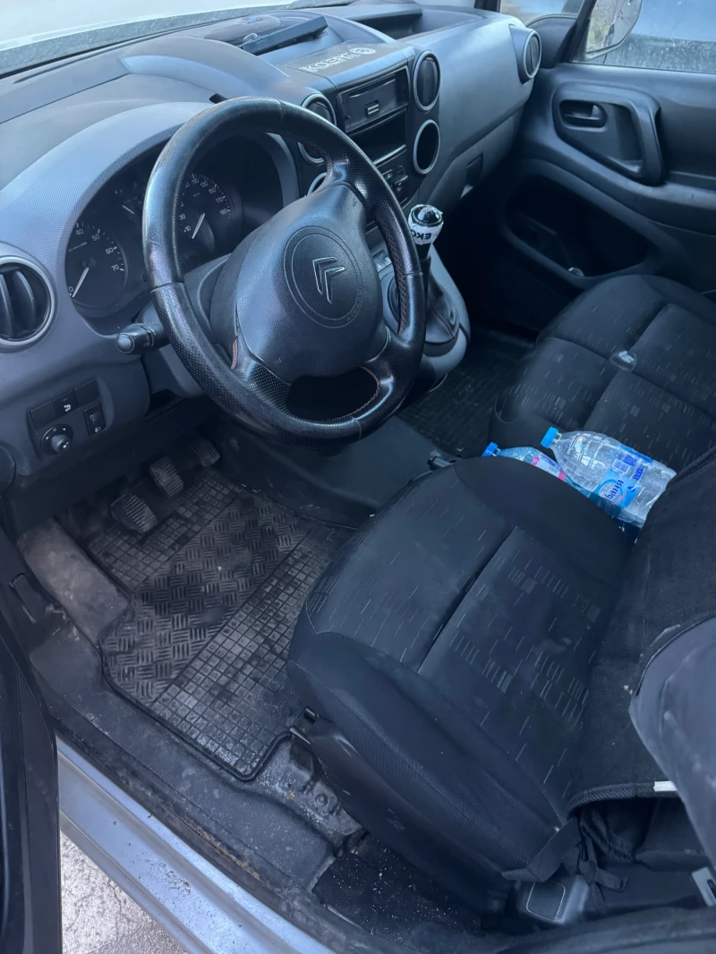 Citroen Berlingo 1.6 газ бензин 90 коня , снимка 5 - Автомобили и джипове - 53106495
