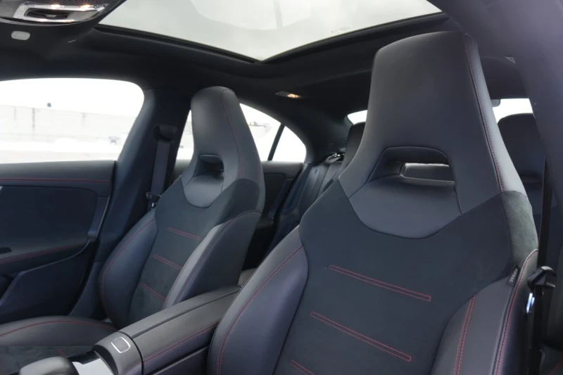 Mercedes-Benz CLA 250 4MATIC * Панорама * 360  * KEYLESS * Carfax, снимка 17 - Автомобили и джипове - 53460501