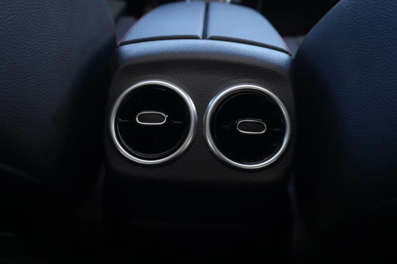 Mercedes-Benz CLA 250 4MATIC * Панорама * 360  * KEYLESS * Carfax, снимка 14 - Автомобили и джипове - 53460501